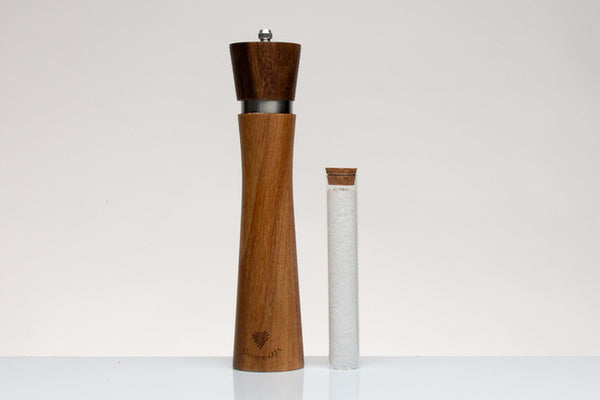 MACINASALE IN LEGNO E METALLO CON SALE (h.26cm)