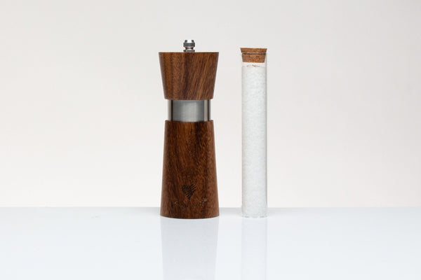 MACINASALE IN LEGNO E METALLO CON SALE (h.16,5cm)