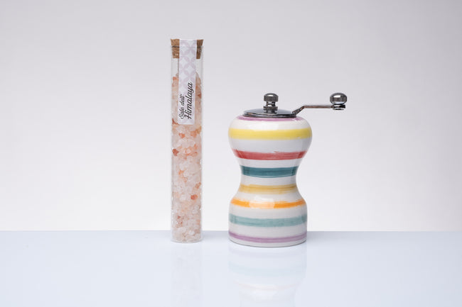 MACINASALE IN CERAMICA COLORATA RIGATO MULTICOLOR CON PROVETTA DI SALE (h.12cm)