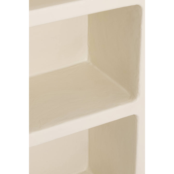 MOBILE APERTO IN LEGNO E INTONACO DI CALCE BEIGE