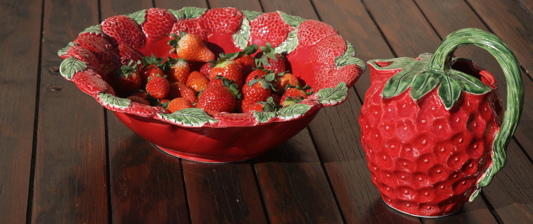 BROCCA CON MANICO FRAGOLA