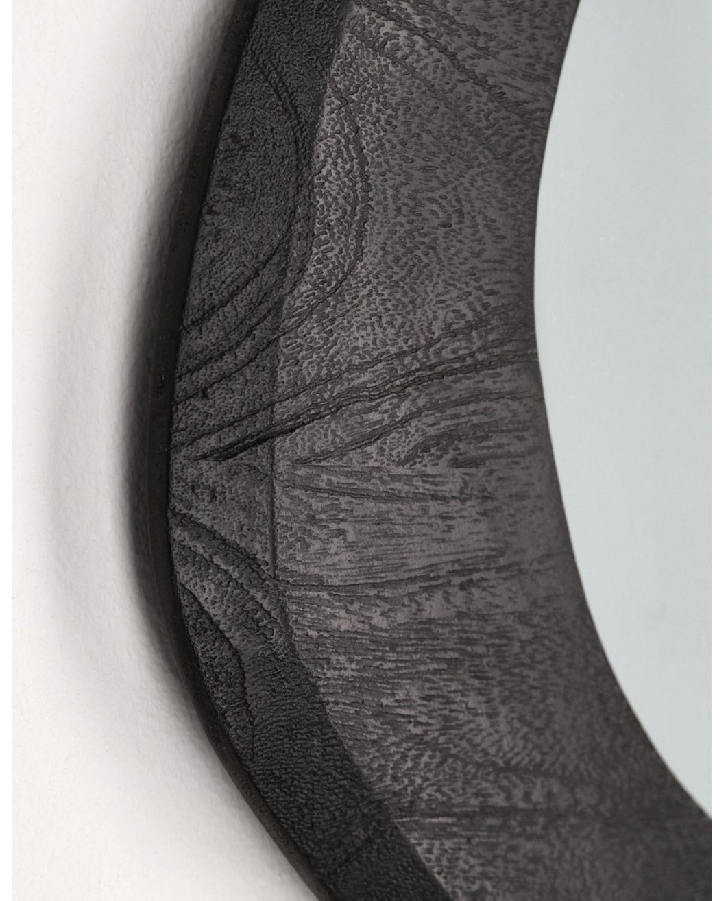 SPECCHIO CON CORNICE NERA