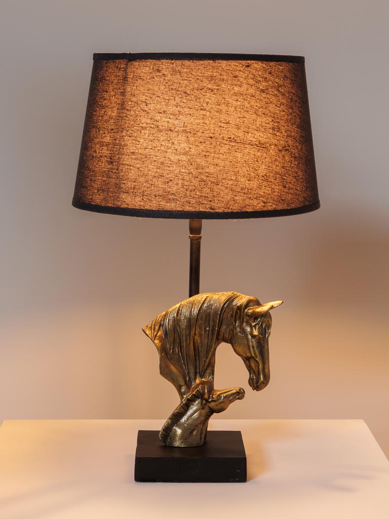 LAMPADA DA TAVOLO CON CAVALLO