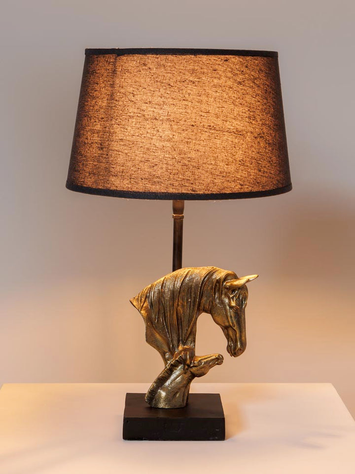 LAMPADA DA TAVOLO CON CAVALLO
