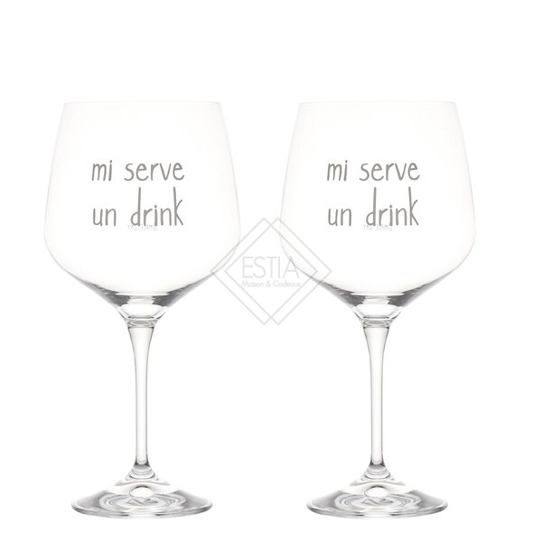 SET 2 CALICI IN VETRO SOFFIATO 'MI SERVE UN DRINK' SERIGRAFATO IN BIANCO 82cl (h.21 x 11 cm)