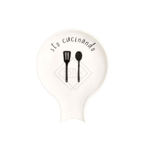 POGGIA MESTOLI IN GRES PORCELLANATO BIANCO CON DECORO "STO CUCINANDO" IN NERO (15x19cm)