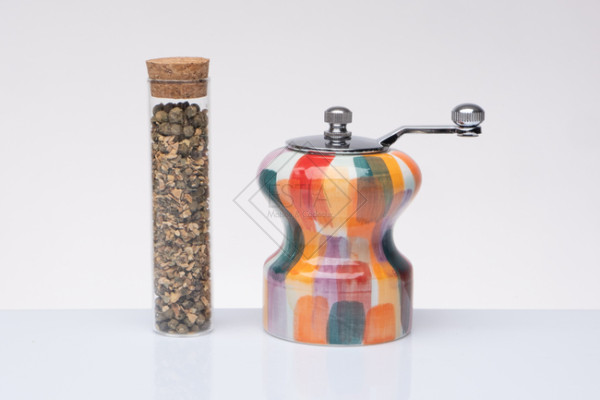 MACINAPEPE IN CERAMICA COLORATA BRUSH CON PROVETTA DI PEPE (h.9cm)