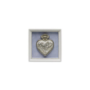 CORNICE QUADRATA IN LEGNO BIANCA CON SFONDO AZZURRO E CUORE SACRO (13x13cm)